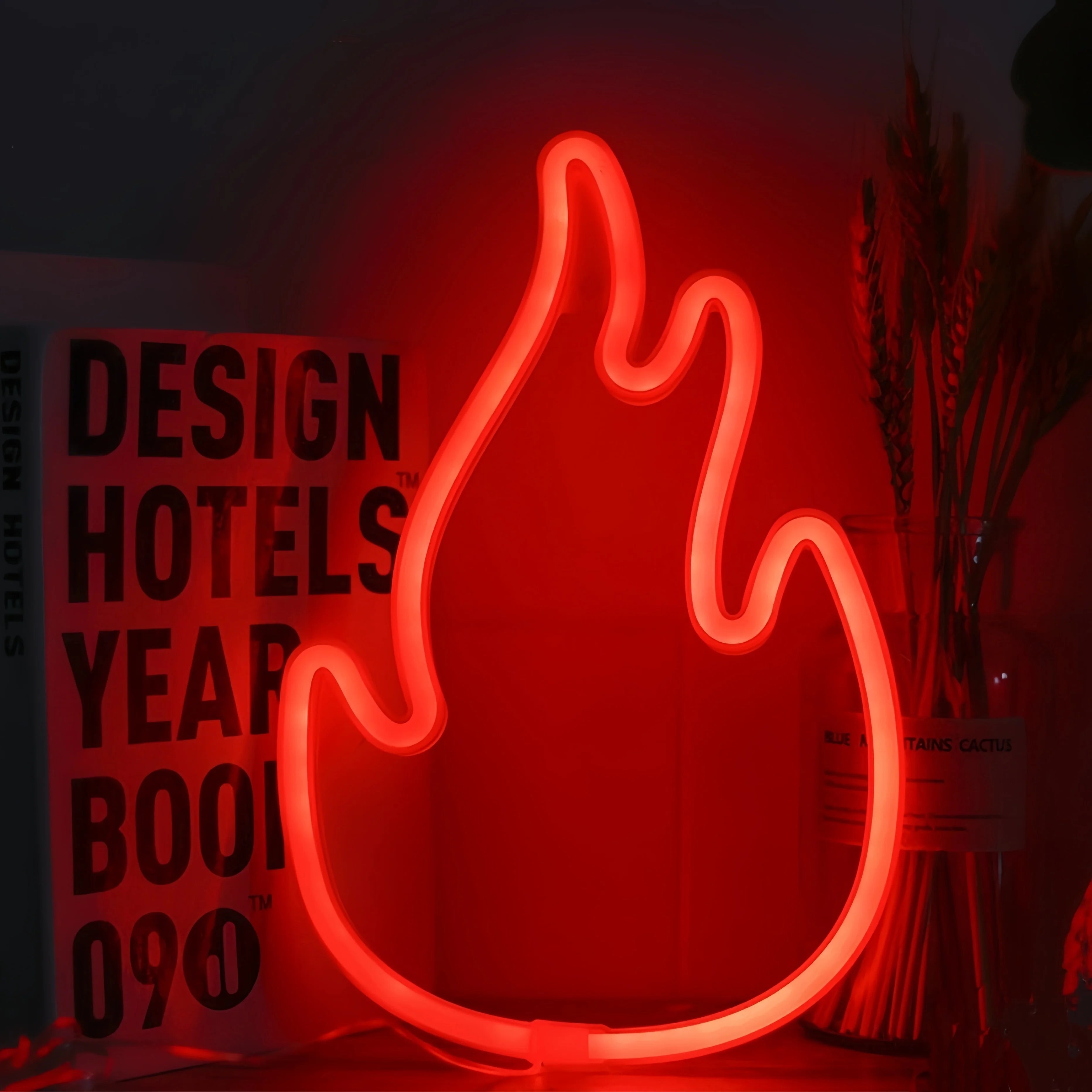 Decorative Neon Light – Modern Glow for Home, Events & Gifts
